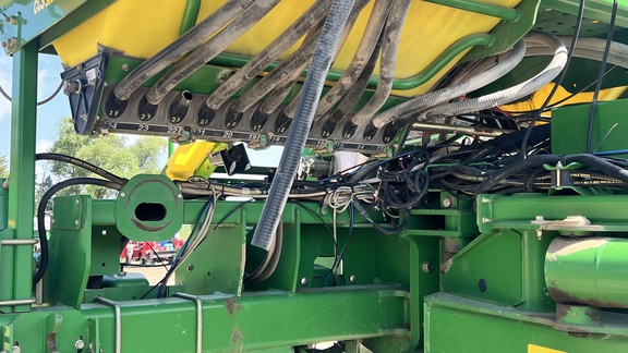 2004 John Deere 1770NT CCS Planter