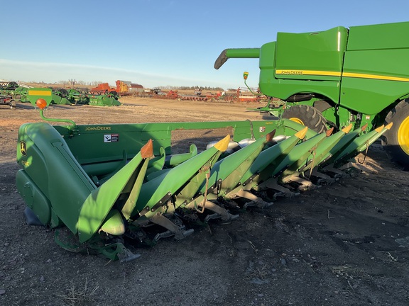 2009 John Deere 608C StalkMaster Header Corn Head