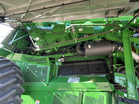 2022 John Deere S760 Combine