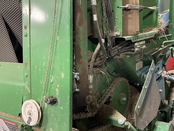 2021 John Deere 560M Baler/Round