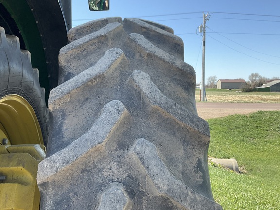 2016 John Deere 6175R Tractor