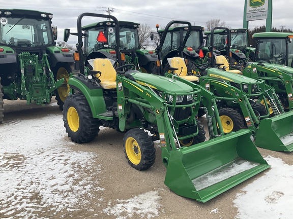 2024 John Deere 2032R Tractor Compact