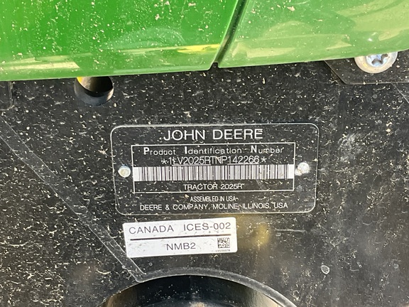 2023 John Deere 2025R Tractor Compact