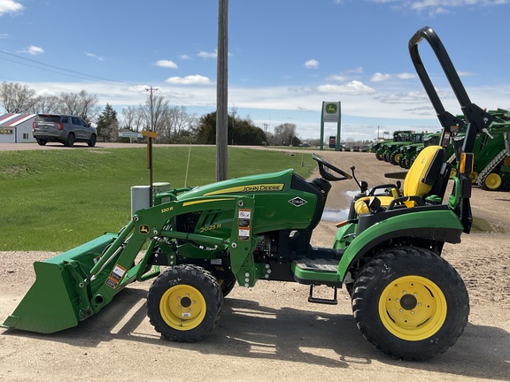 2023 John Deere 2025R Tractor Compact