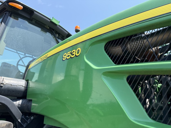 2011 John Deere 9530 Tractor 4WD