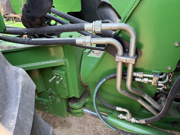 2011 John Deere 9530 Tractor 4WD