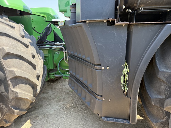 2011 John Deere 9530 Tractor 4WD