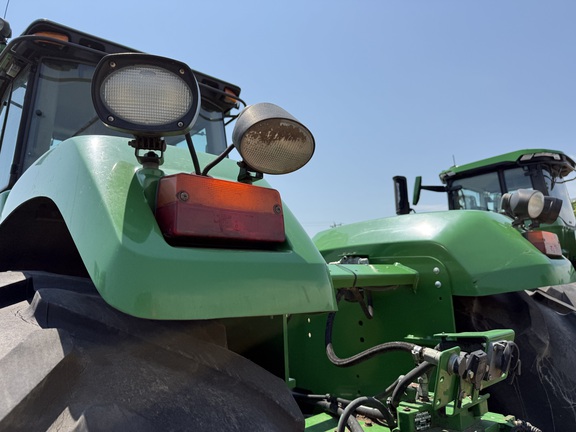 2011 John Deere 9530 Tractor 4WD