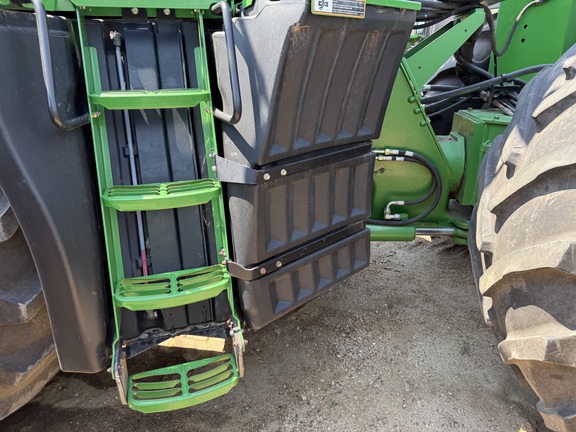 2011 John Deere 9530 Tractor 4WD