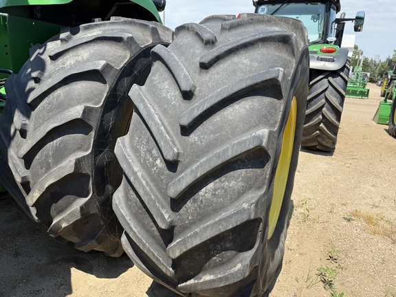 2011 John Deere 9530 Tractor 4WD