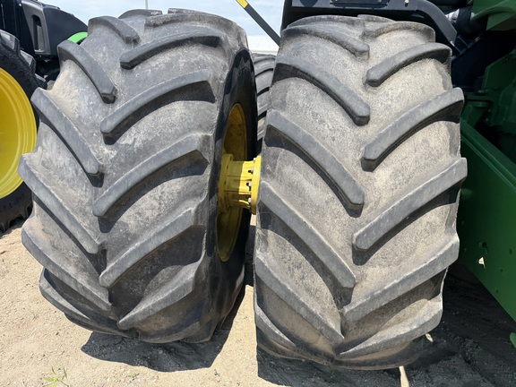 2011 John Deere 9530 Tractor 4WD