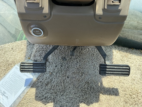 2011 John Deere 9530 Tractor 4WD