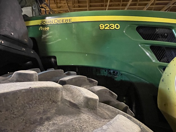 2011 John Deere 9230 Tractor 4WD