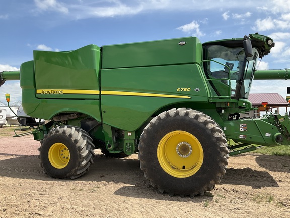 2024 John Deere S780 Combine