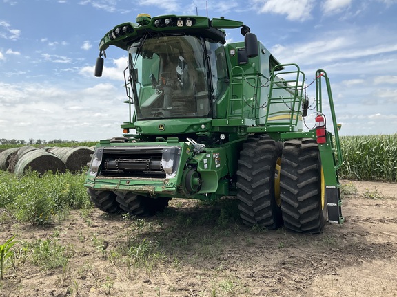 2024 John Deere S780 Combine