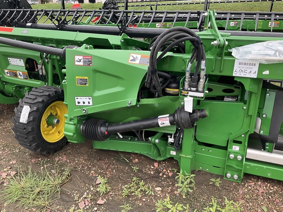 2025 John Deere HDF 35 Header Combine