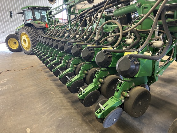 2017 John Deere DB60 Planter
