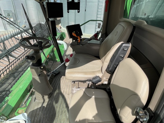 2022 John Deere S780 Combine