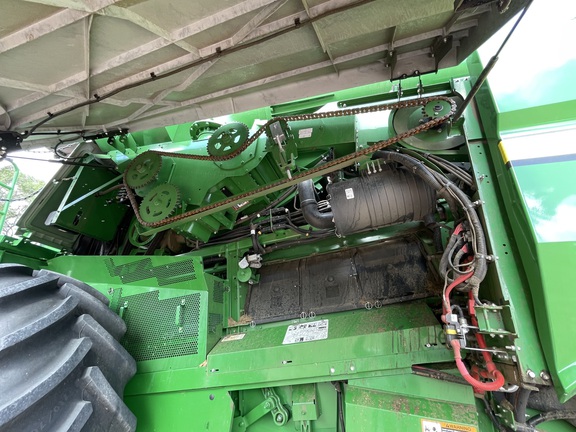 2022 John Deere S780 Combine