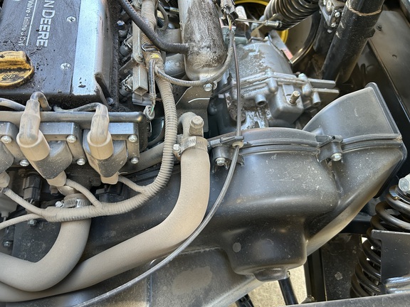 2021 John Deere XUV 835M ATV