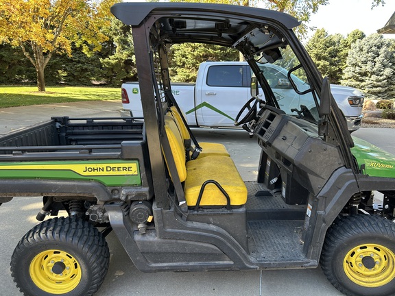 2021 John Deere XUV 835M ATV