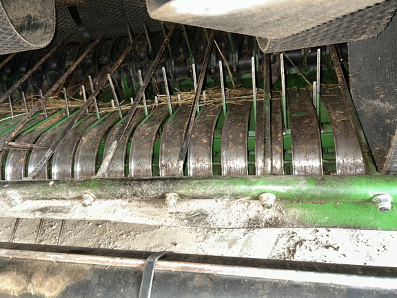 2019 John Deere 560M Baler/Round