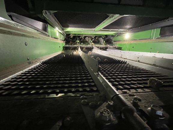 2024 John Deere S780 Combine