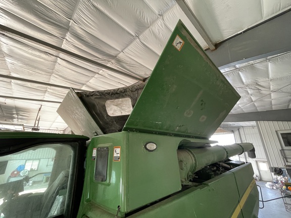 2024 John Deere S780 Combine