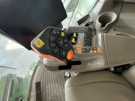 2024 John Deere S780 Combine