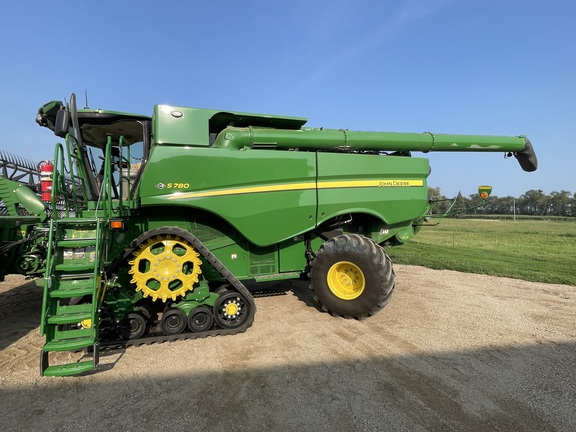 2024 John Deere S780 Combine