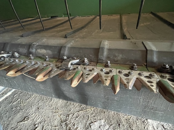 2012 John Deere 640FD Header Combine