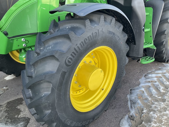 2025 John Deere 6R 215 Tractor