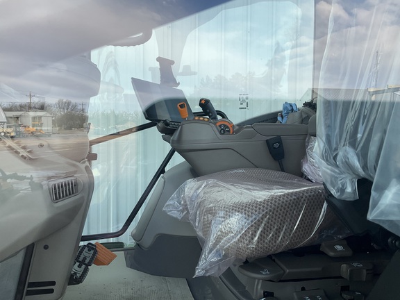 2025 John Deere 6R 215 Tractor