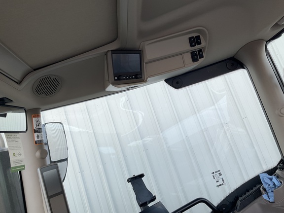 2025 John Deere 6R 215 Tractor