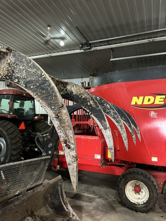 2016 Case IH Puma 185 Tractor