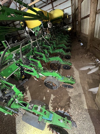 2013 John Deere DB60 Planter
