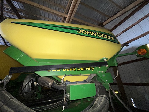 2013 John Deere DB60 Planter
