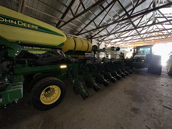 2013 John Deere DB60 Planter