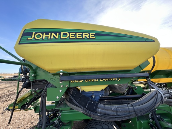 2013 John Deere DB60 Planter