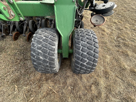 2003 John Deere 1890 Air Seeder