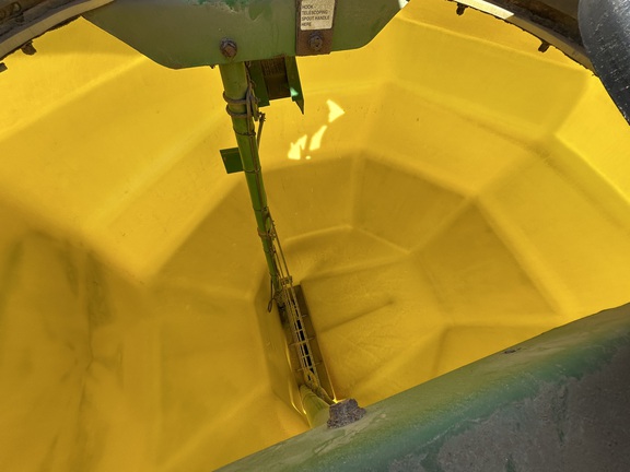 2003 John Deere 1890 Air Seeder