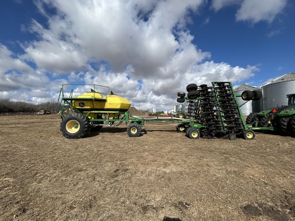 2003 John Deere 1890 Air Seeder