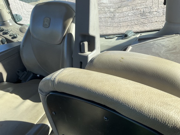 2022 John Deere 6R 195 Tractor