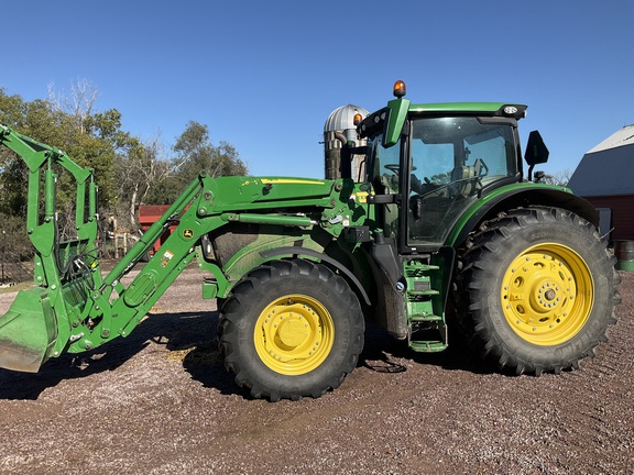 2022 John Deere 6R 195 Tractor