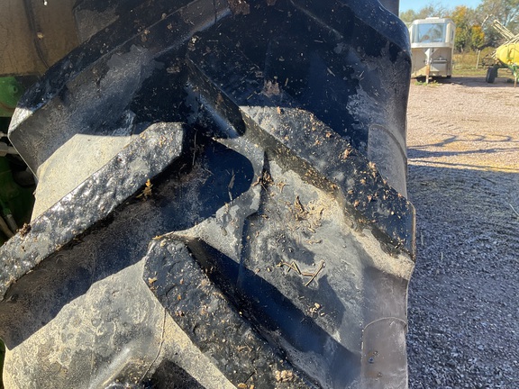 2022 John Deere 6R 195 Tractor