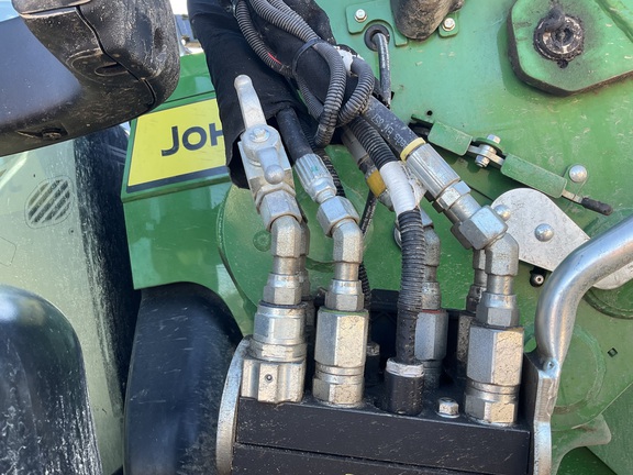 2022 John Deere 6R 195 Tractor