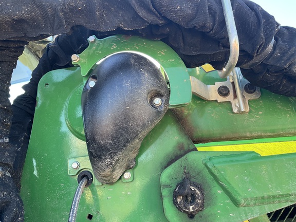 2022 John Deere 6R 195 Tractor