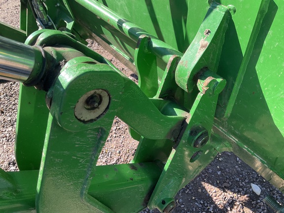 2022 John Deere 6R 195 Tractor