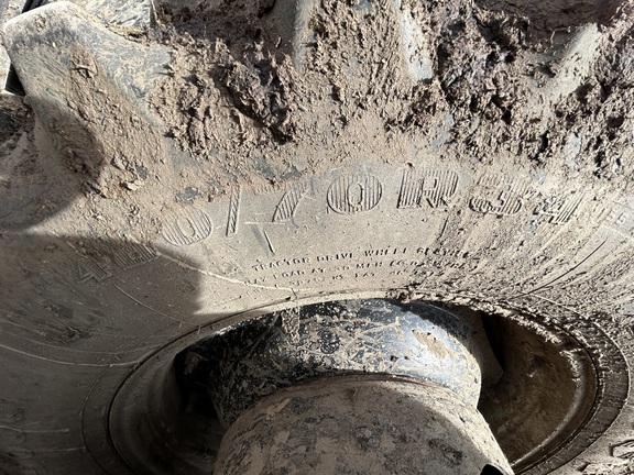 2011 Case IH Magnum 290 Tractor