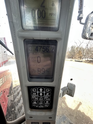 2011 Case IH Magnum 290 Tractor
